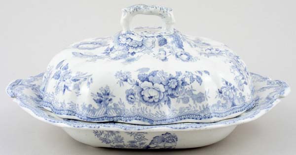 Vegetable Dish with Cover c1870
